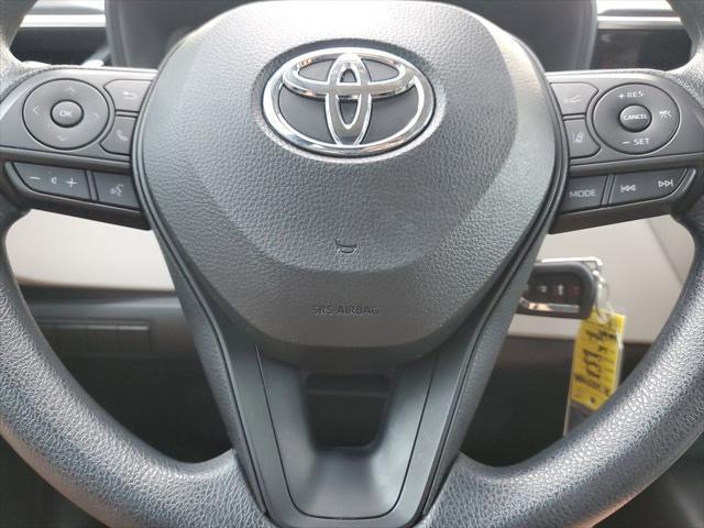 Photo of 2022 White Toyota Corolla