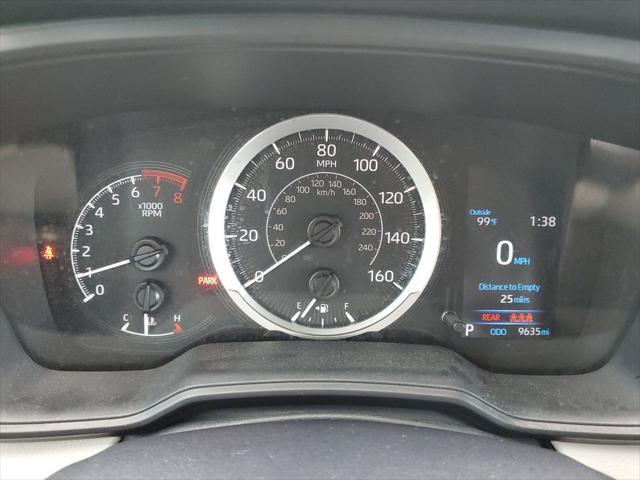 Photo of 2022 White Toyota Corolla