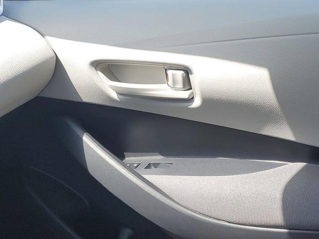 Photo of 2023 Ice Cap Toyota Corolla