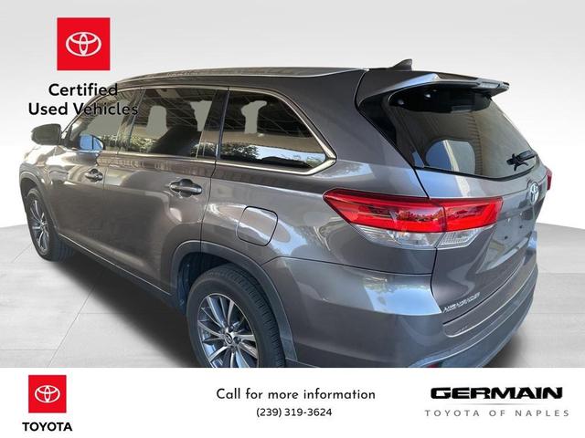 Photo of 2019 Predawn Gray Mica Toyota Highlander