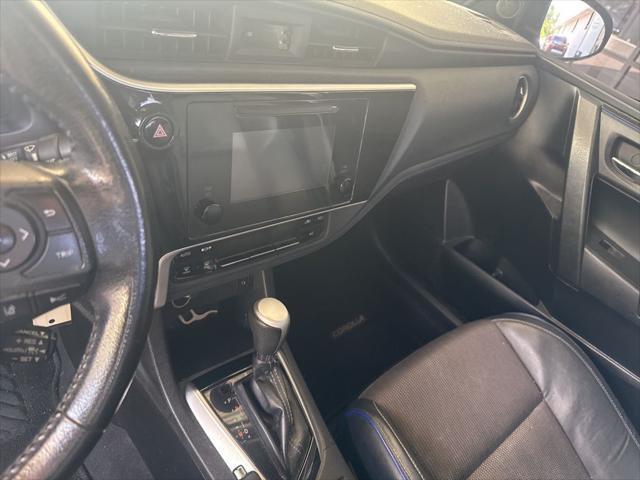 Photo of 2019 Super White Toyota Corolla