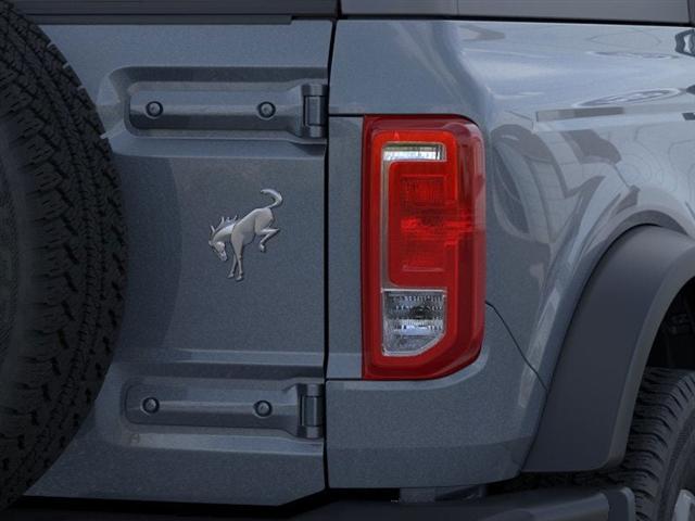 Photo of 2024 Azure Gray Metallic Ford Bronco