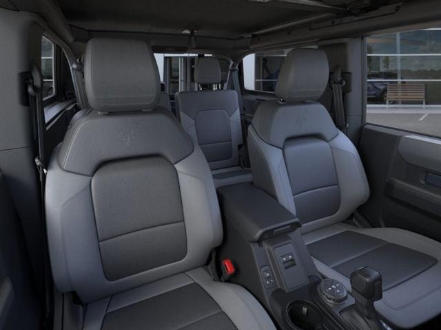 Photo of 2024 Azure Gray Metallic Ford Bronco
