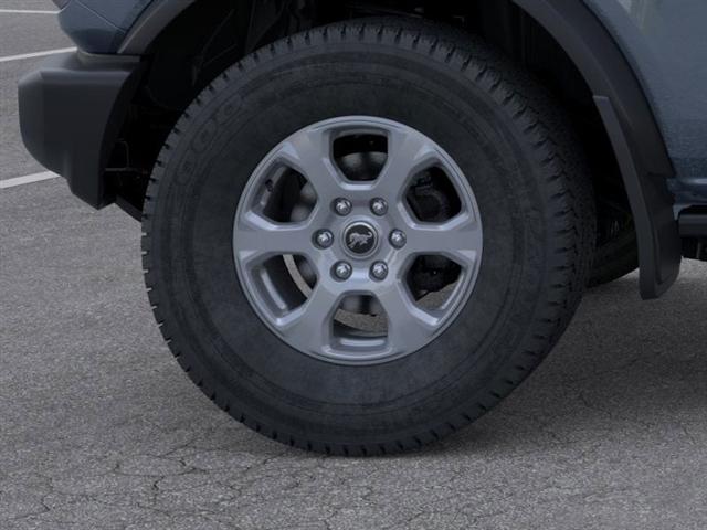 Photo of 2024 Azure Gray Metallic Ford Bronco