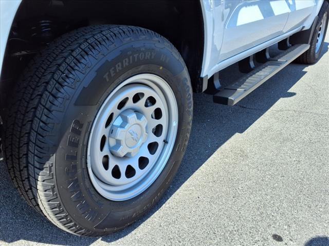 Photo of 2025 Summit White Chevrolet Colorado
