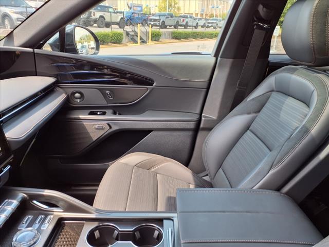 Photo of 2025 Black Metallic Lincoln Nautilus