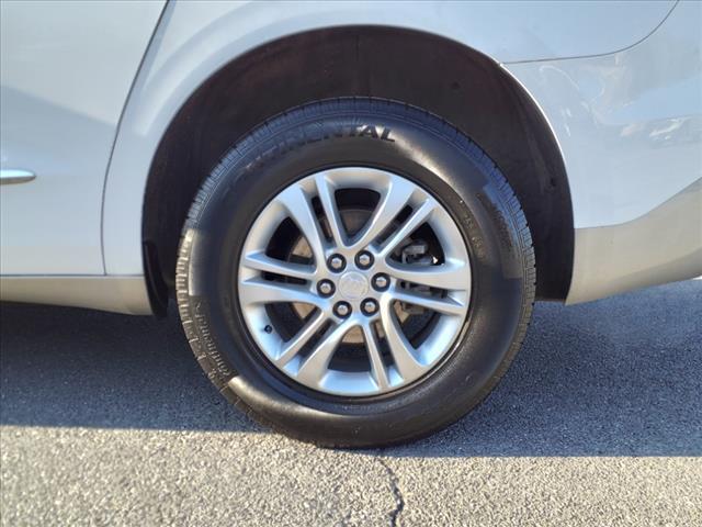 Photo of 2021 Summit White Buick Enclave