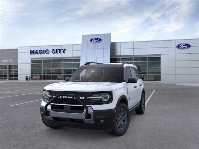 Photo of 2025 Oxford White Clearcoat Ford Bronco Sport