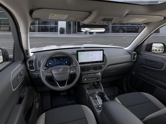 Photo of 2025 Oxford White Clearcoat Ford Bronco Sport