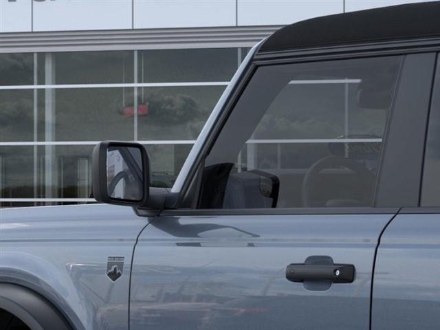 Photo of 2025 Azure Gray Metallic Ford Bronco