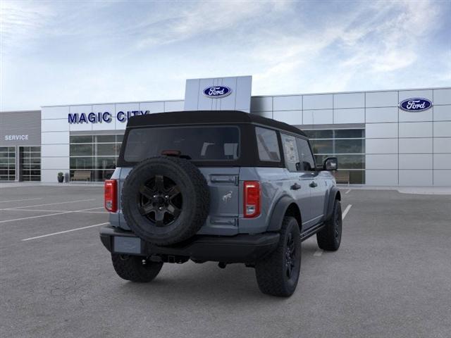 Photo of 2025 Azure Gray Metallic Ford Bronco