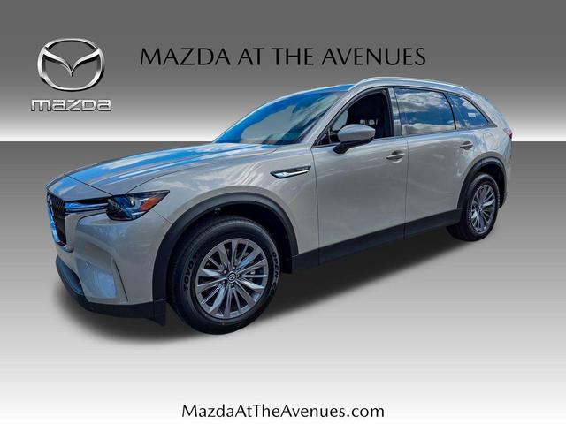 Photo of 2025 Platinum Quartz Metallic Mazda CX-90