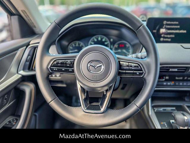 Photo of 2025 Platinum Quartz Metallic Mazda CX-90
