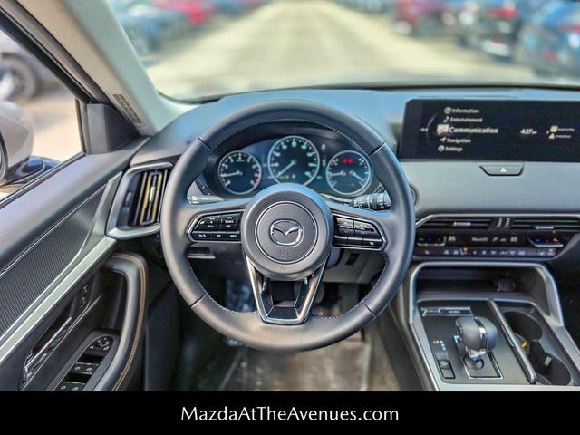 Photo of 2025 Platinum Quartz Metallic Mazda CX-90