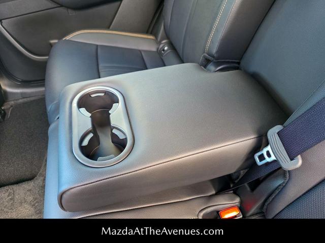 Photo of 2025 Platinum Quartz Metallic Mazda CX-90