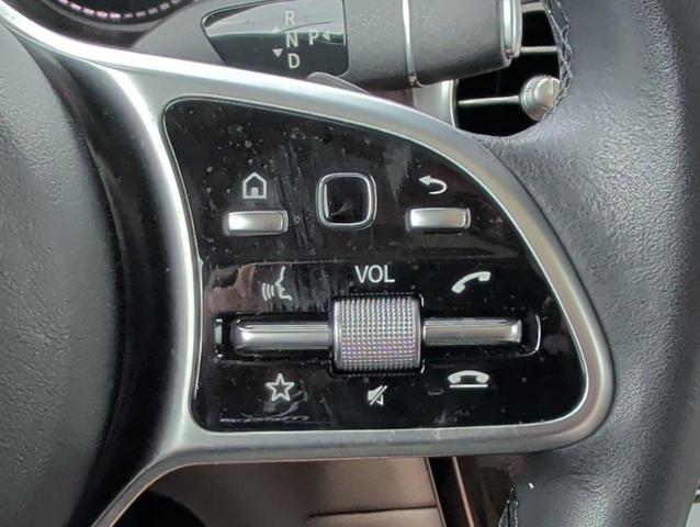 Photo of 2022 Mojave Silver Metallic Mercedes-Benz GLC 300