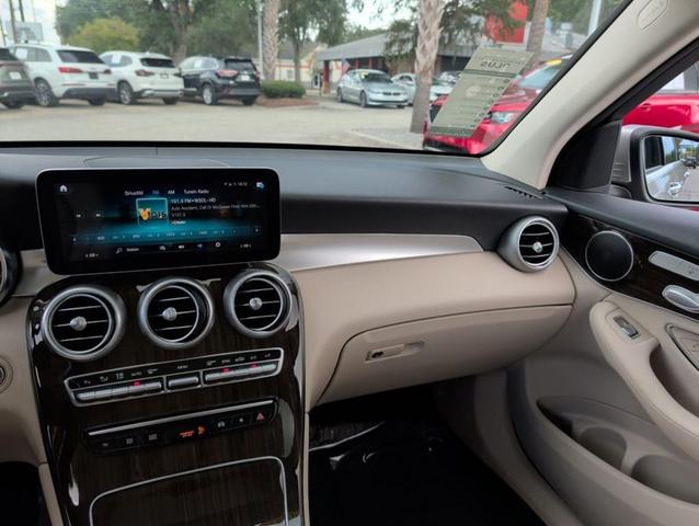 Photo of 2022 Mojave Silver Metallic Mercedes-Benz GLC 300