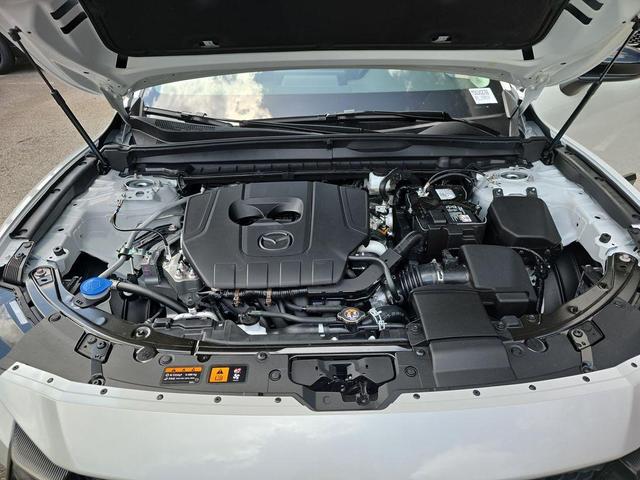 Photo of 2025 Wind Chill Pearl Mazda CX-50