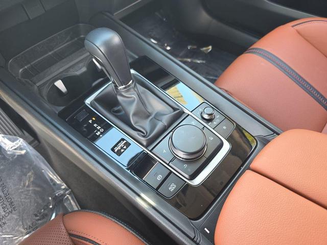Photo of 2025 Zircon Mazda CX-50