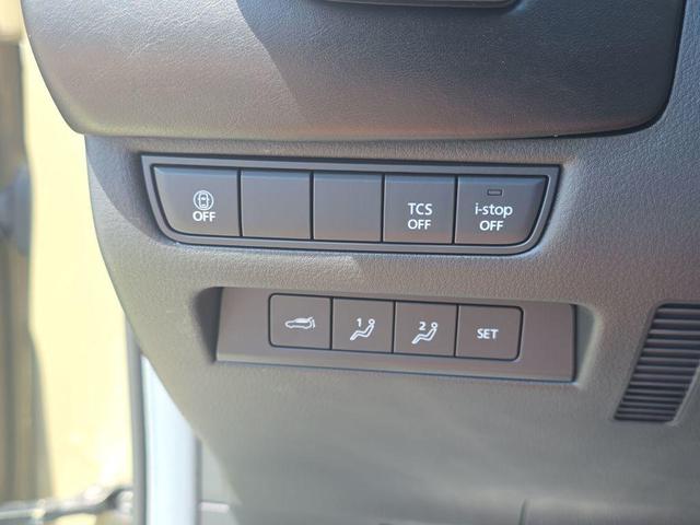 Photo of 2025 Zircon Mazda CX-50