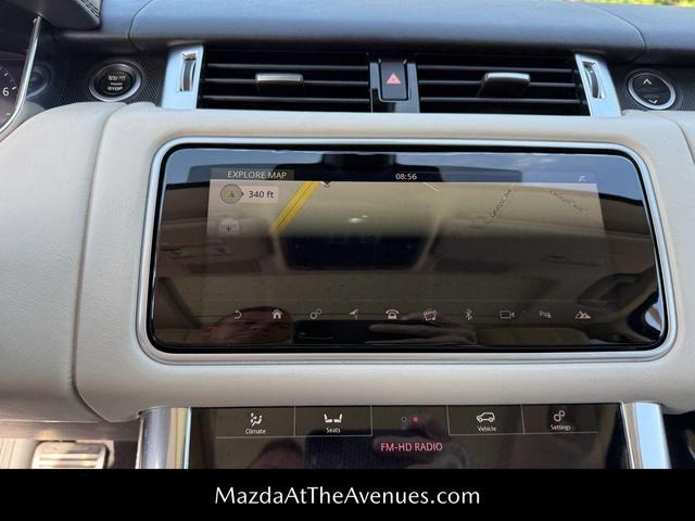 Photo of 2018 Fuji White Land Rover Range Rover Sport