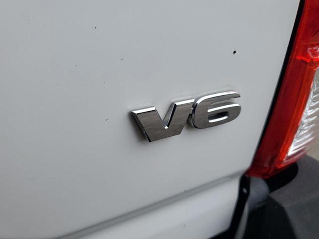 Photo of 2020 Super White Toyota Tacoma