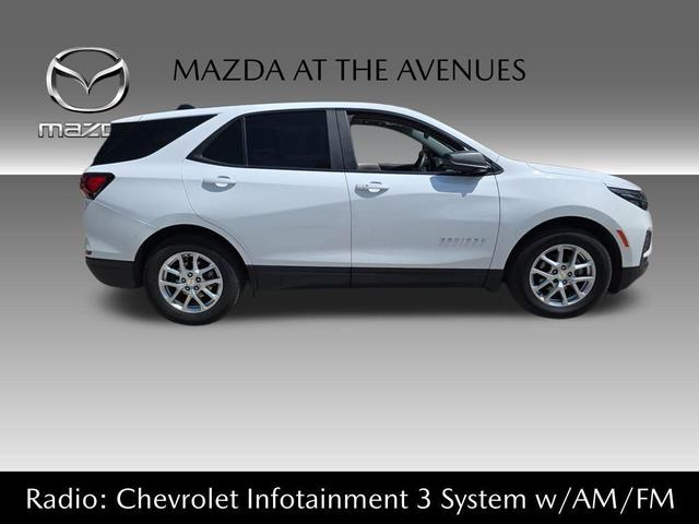 Photo of 2023 Summit White Chevrolet Equinox