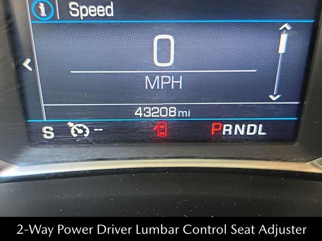 Photo of 2023 Summit White Chevrolet Equinox