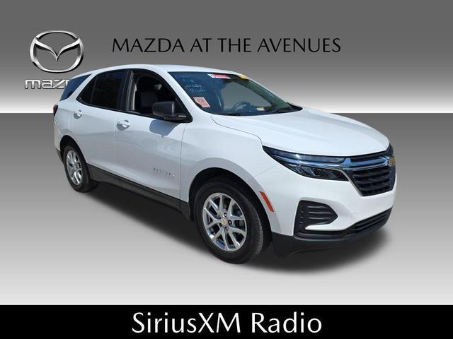 Photo of 2023 Summit White Chevrolet Equinox