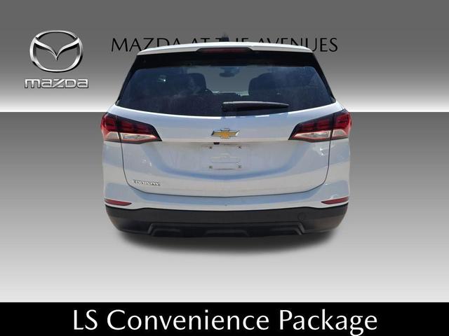 Photo of 2023 Summit White Chevrolet Equinox