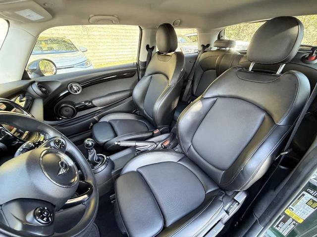 Photo of 2015 British Racing Green Metallic MINI Hardtop