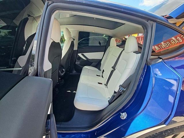 Photo of 2020 BLUE Tesla Model Y