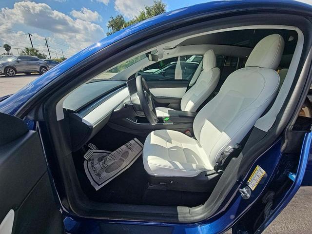 Photo of 2020 BLUE Tesla Model Y