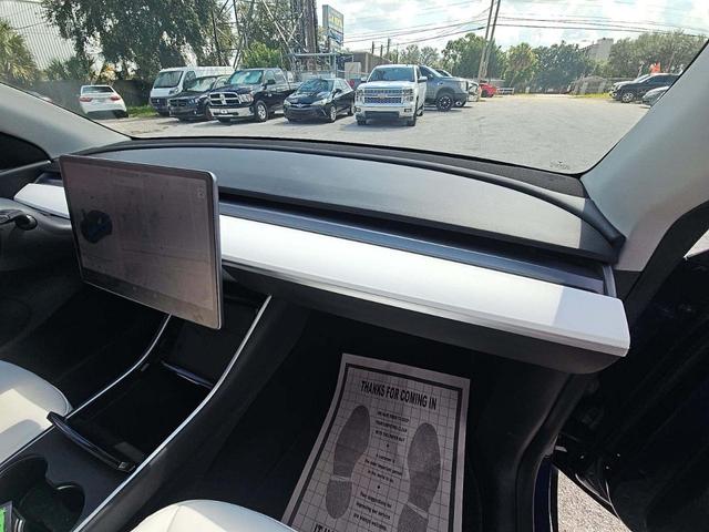 Photo of 2020 BLUE Tesla Model Y