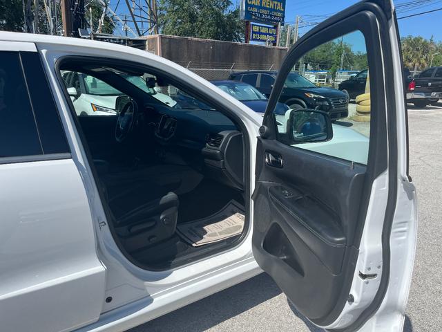 Photo of 2021 WHITE Dodge Durango