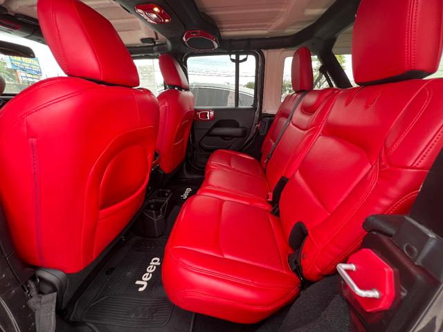 Photo of 2019 GRAY Jeep Wrangler Unlimited