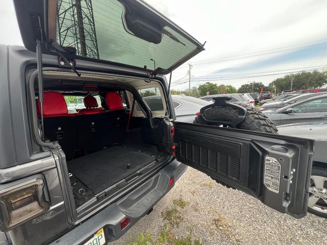 Photo of 2019 GRAY Jeep Wrangler Unlimited