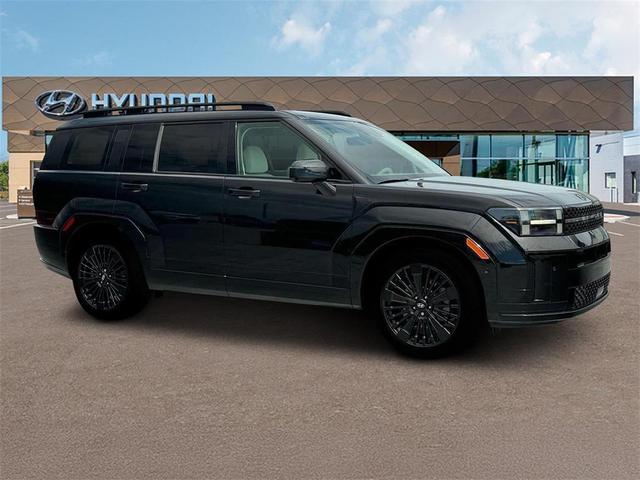 Photo of 2025 Phantom Black Hyundai SANTA FE HEV