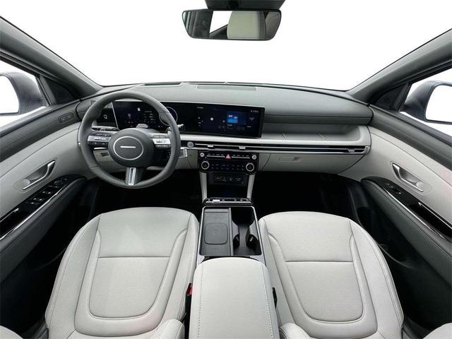 Photo of 2025 Shimmering Silver Hyundai TUCSON Hybrid