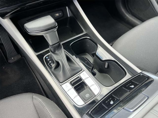 Photo of 2022 Shimmering Silver Hyundai TUCSON