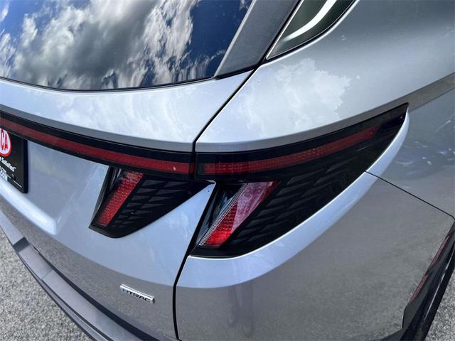 Photo of 2022 Shimmering Silver Hyundai TUCSON