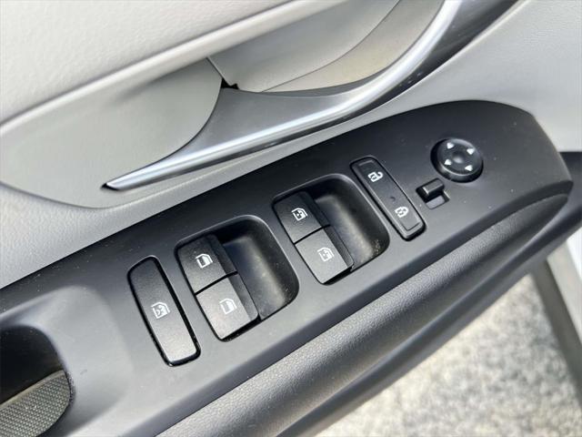 Photo of 2022 Shimmering Silver Hyundai TUCSON