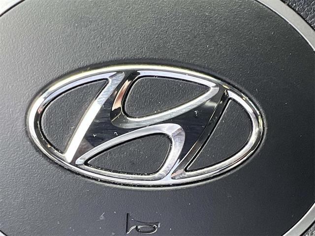 Photo of 2022 Shimmering Silver Hyundai TUCSON