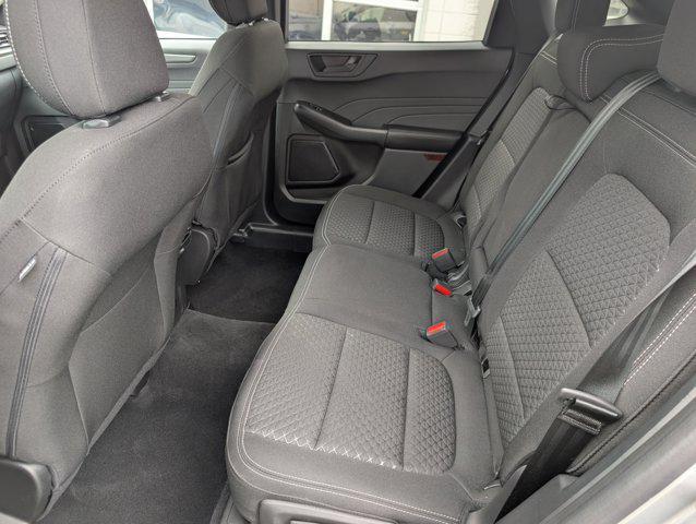 Photo of 2023 Iconic Silver Metallic Ford Escape