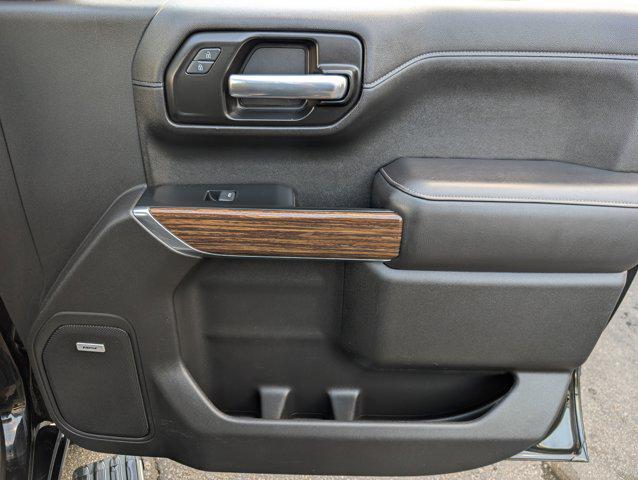 Photo of 2022 Black Chevrolet Silverado 1500