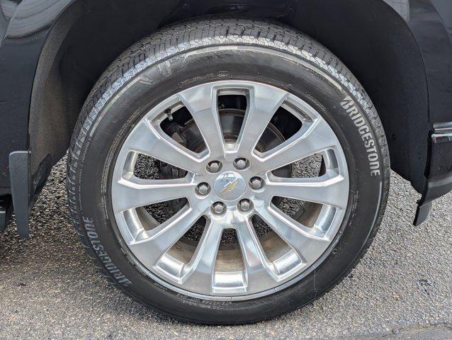 Photo of 2022 Black Chevrolet Silverado 1500