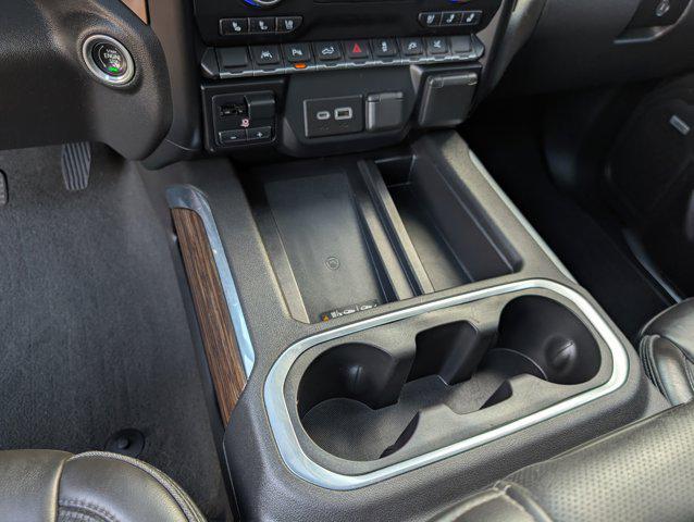 Photo of 2022 Black Chevrolet Silverado 1500