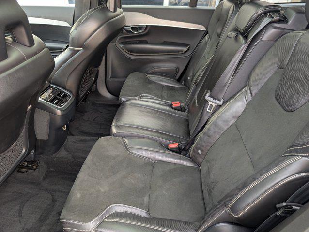 Photo of 2016 Bursting Blue Metallic Volvo XC90