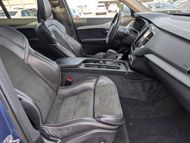 Photo of 2016 Bursting Blue Metallic Volvo XC90