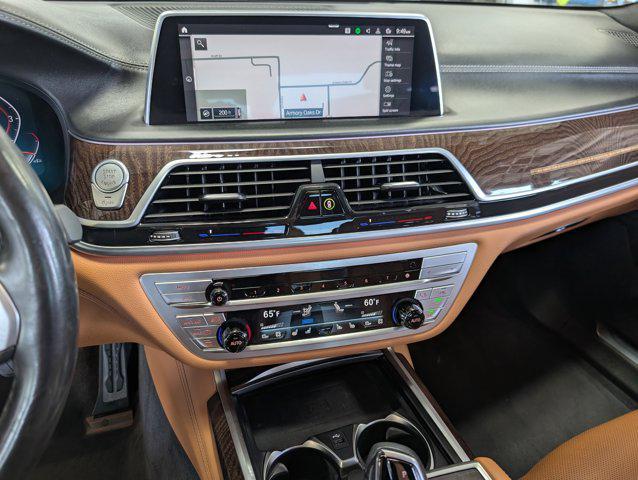 Photo of 2022 Carbon Black Metallic BMW 740